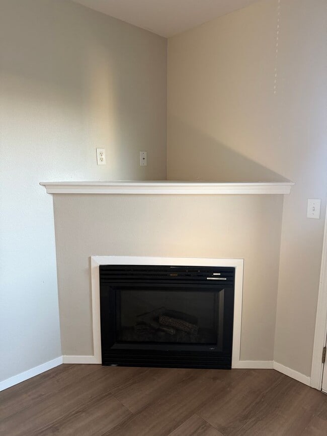 Photo - 6405 Chapel Hill Blvd Unidad J102