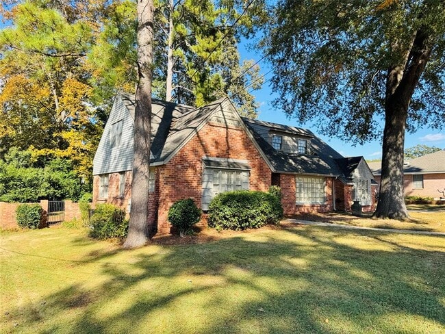 Photo - 2913 Sumter Ave