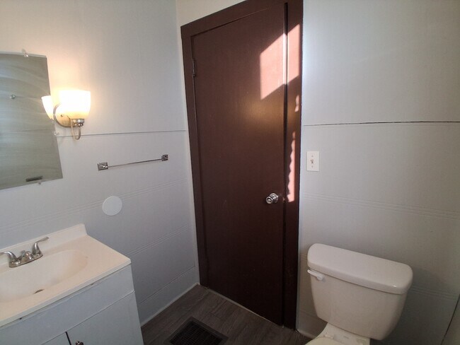 Photo - 54 Columbus St