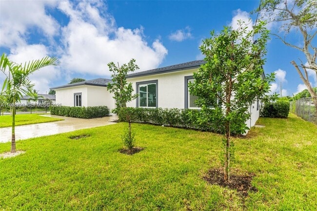 Photo - 11870 SW 220th Terrace