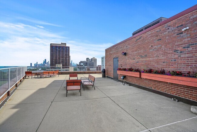 Photo - 3100 N Lake Shore Dr Unit 802