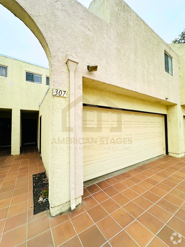 Building Photo - 307 N M St Rental