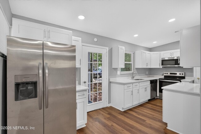 Photo - 1928 Montmarte Dr