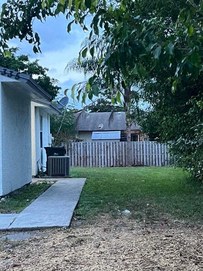Photo - 5335 NW 5th St