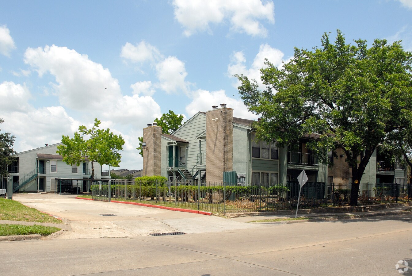Sugar Branch Condos - Sugar Branch Condos