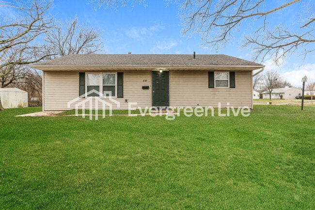 Photo - 3189 Astor Ave