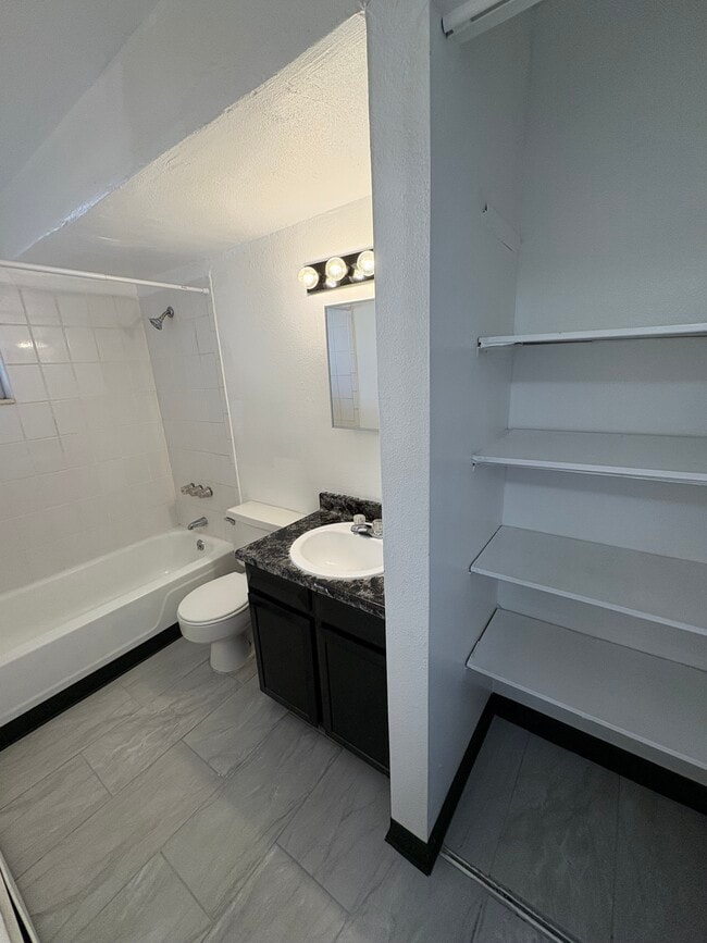 Photo - Aspen Leaf Apartments Unit 308