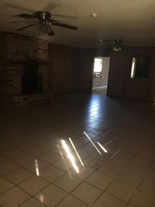 Photo - 3725 W Lynwood Dr