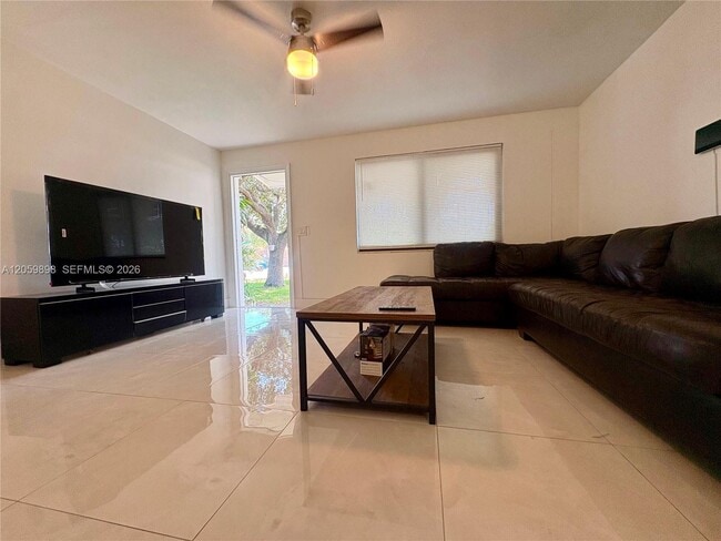 Photo - 929 SW 10th Ave