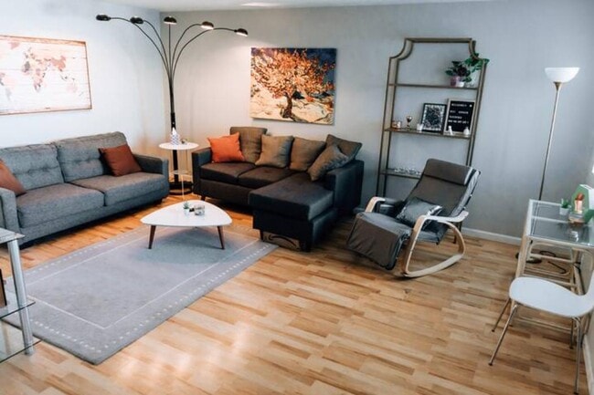 Photo - 1702 W Tuckey Ln