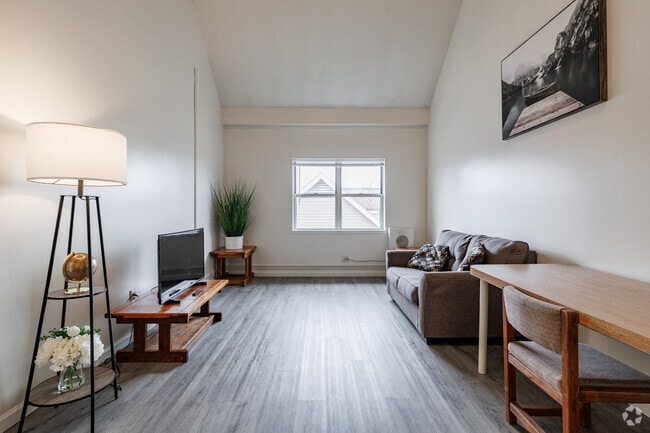 4BR, 1.5BA - 1,415SF Furnished Living Room