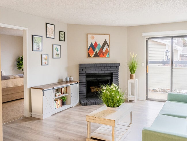 Building Photo - The Goose Apartments