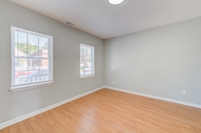 Photo - 7726 Vermont Ave