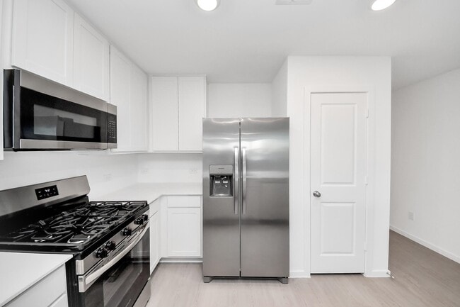 Photo - 3096 Sunset Glory Dr