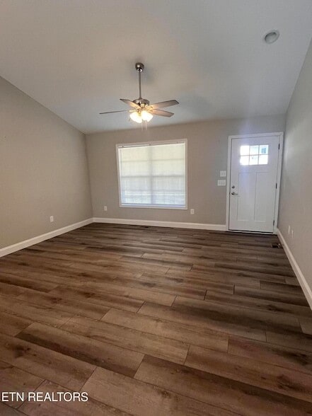 Photo - 355 W Outer Dr