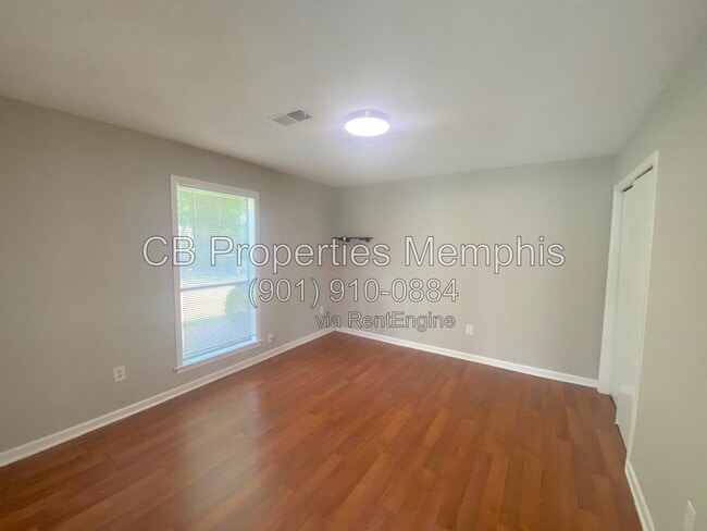 Photo - 3136 Sycamore View Rd