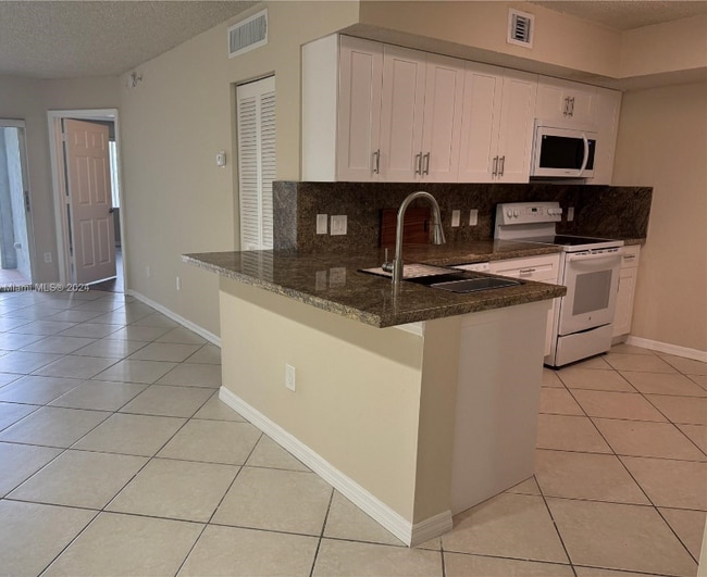 Building Photo - 165 NW 96th Terrace Rental