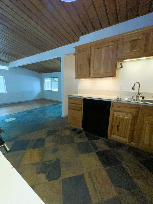 Photo - 3070 NW Paul Benjamin Rd