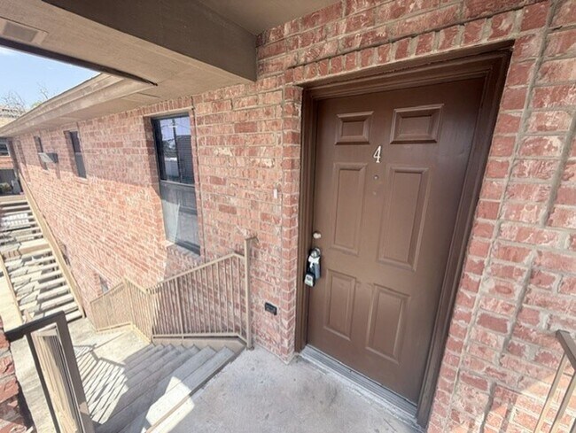 902 Laredo St Unidad Laredo # 4