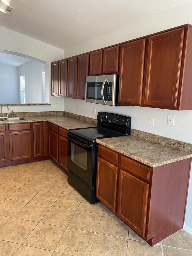 Photo - 45462 W Tulip Ln