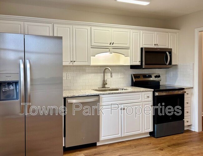 Photo - 327 Greendale Pl