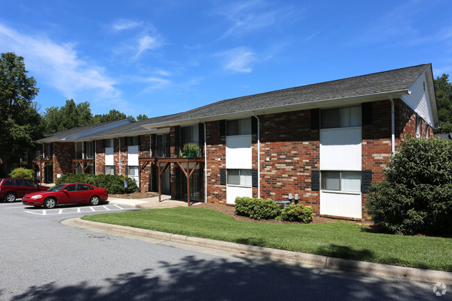 Westchester Key Apartments For Rent in High Point, NC | ForRent.com