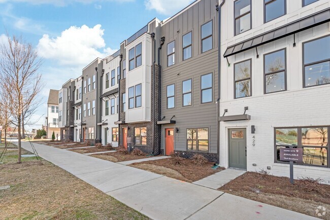 Building Photo - New Construction in LoSo! Rental