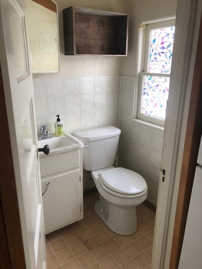 Photo - 1226 E 12th St