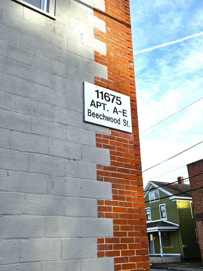 Photo - 11675 Beechwood St