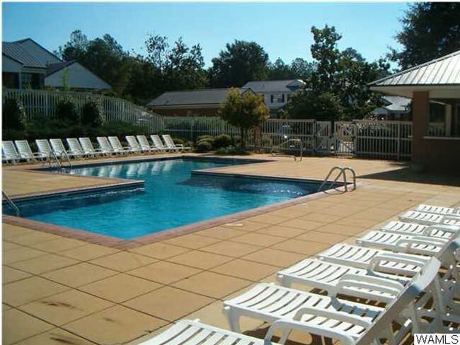Photo - 2 bedroom 2 bath upstairs condo $1,100 per month Unit 22C