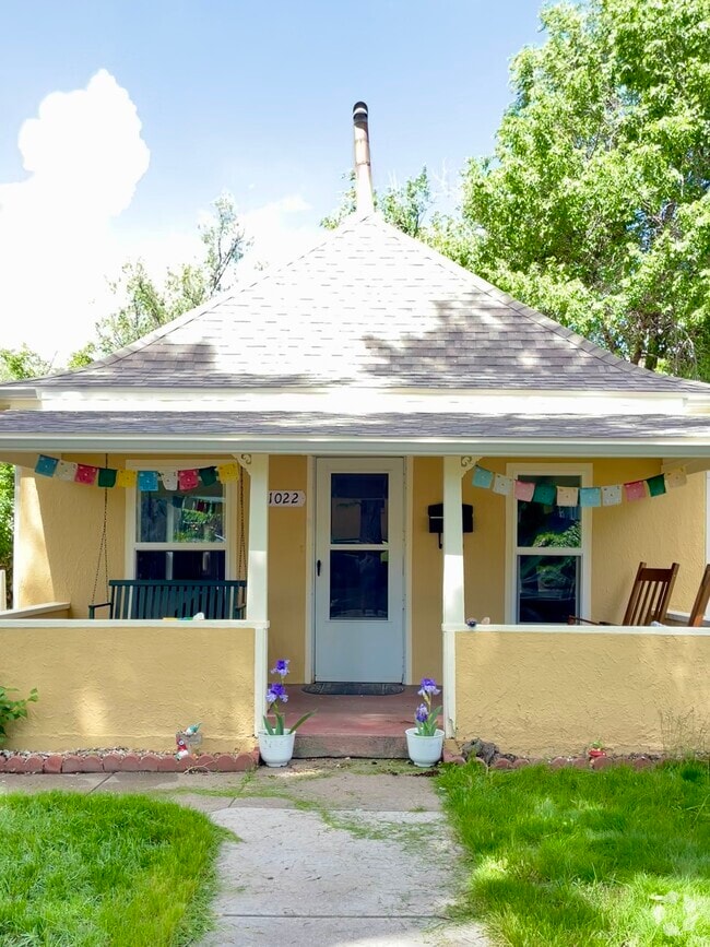 Building Photo - 1022 N Arcadia St Rental