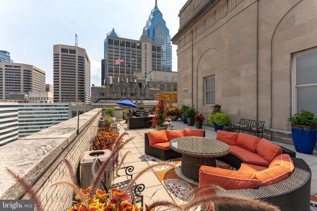 Photo - 1600 Arch St Unit 1904
