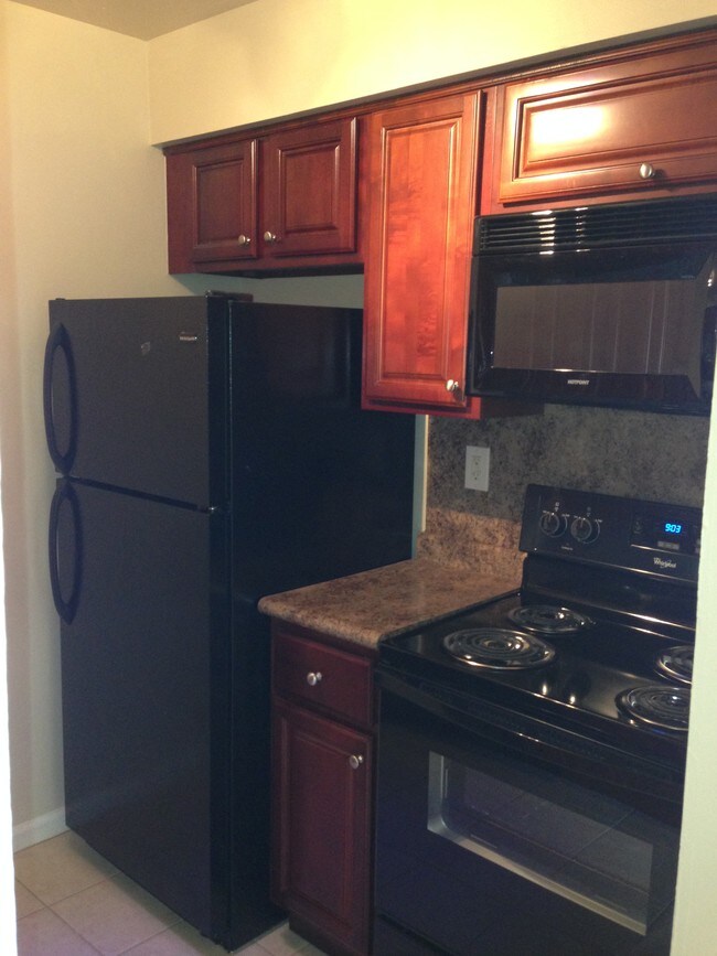 Photo - Oak Tree Apartments