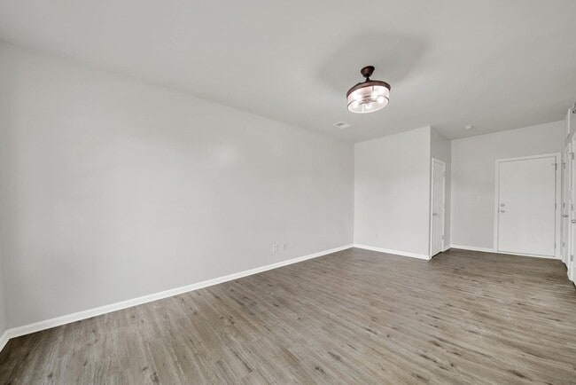Photo - Lovely 3 Bed 2.5 Bath Townhome in Mint Hill!