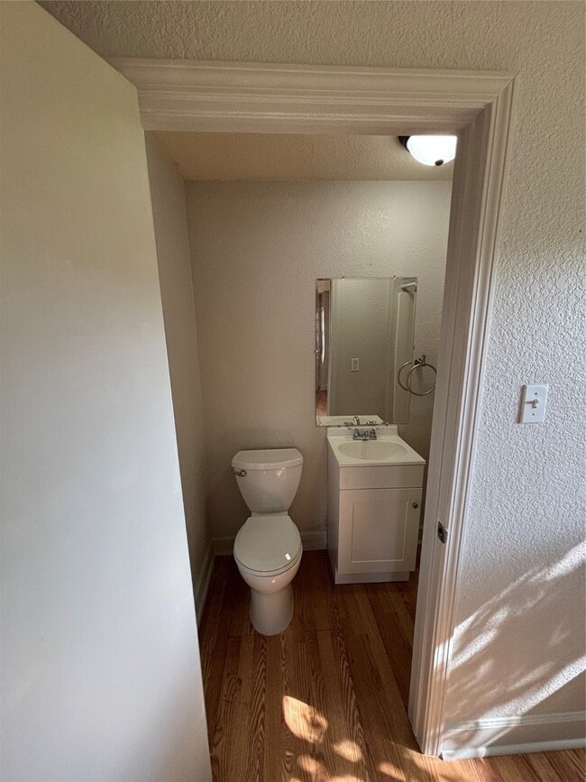 Building Photo - 5520 Menard Ave Unit 2