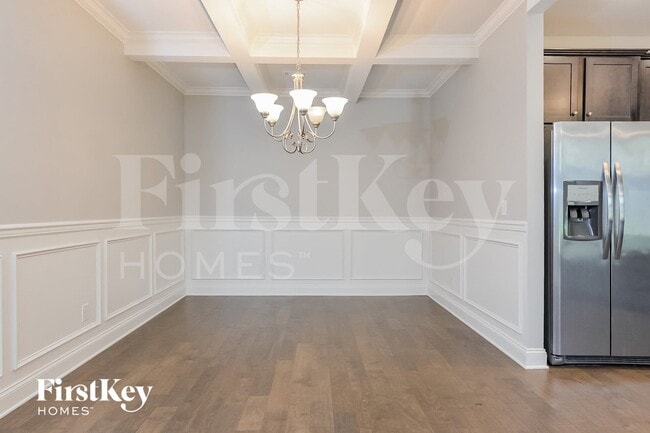 Photo - 5542 Bridle Way