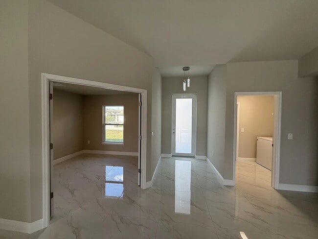 Photo - 3207 36th St SW