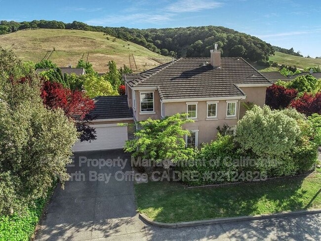 Photo - 262 Windsor Dr