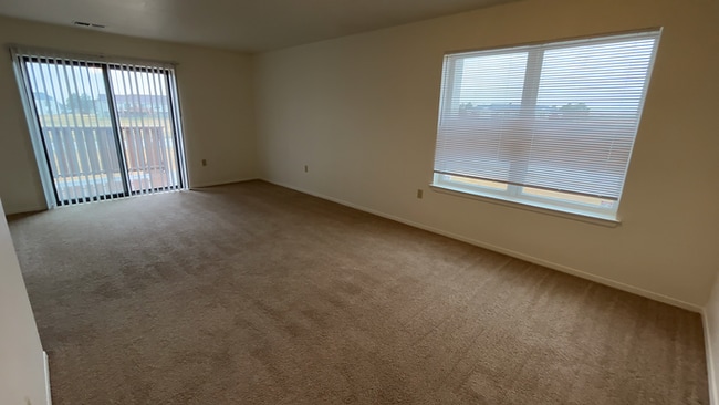 Photo - 211 Wilder Ct