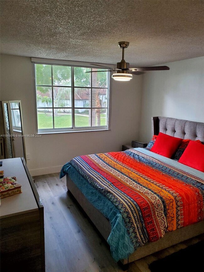 Photo - 4320 NW 107th Ave