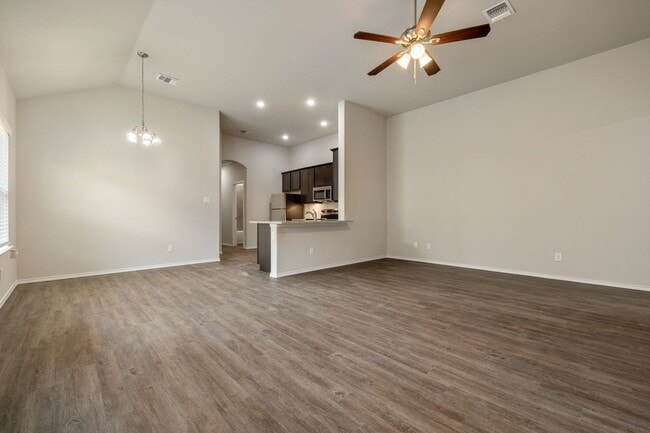 9211 Canyon Bnd