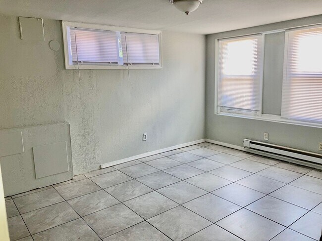 Photo - 5457 Erdrick St Unidad #3