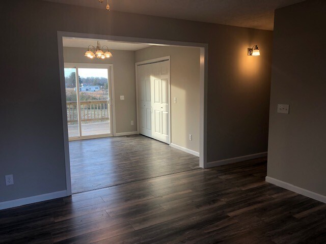 Photo - Charming Home in Country Setting with Larg...