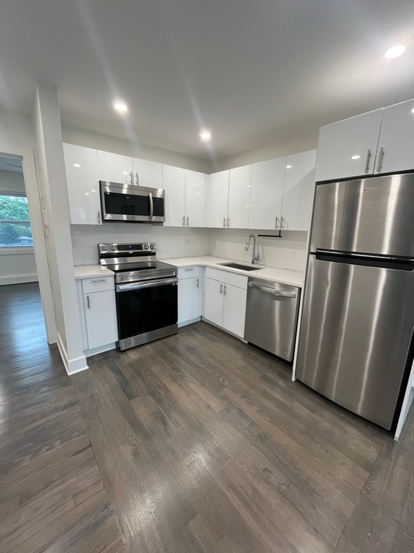 Building Photo - 468 2nd Ave Rental