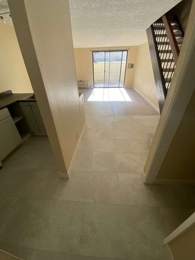 Photo - 3029 Kaiser Dr Unit D