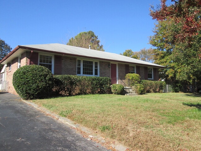 Photo - 3914 Longleaf Dr