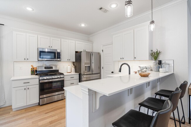 Photo - 1410 Park St