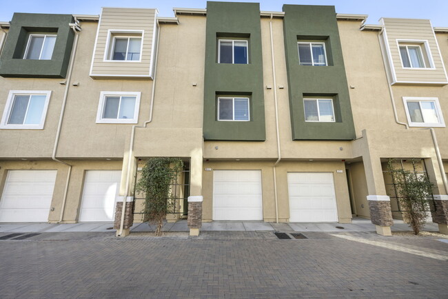 Photo - 3197 Sterling Ridge Cir Townhome