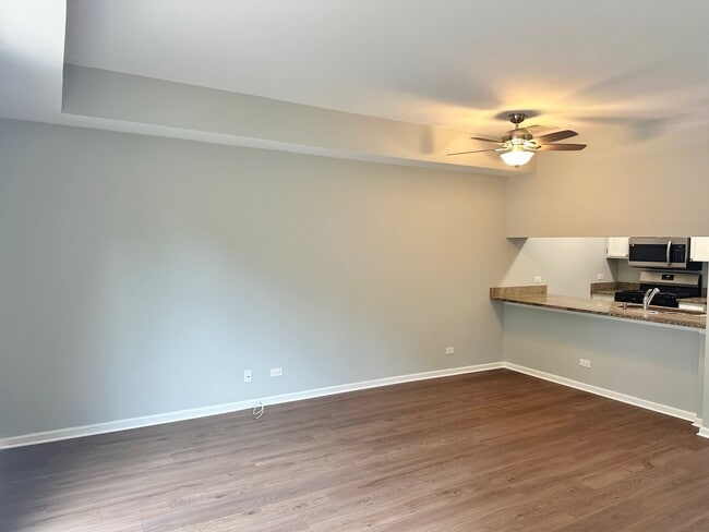 Photo - 1132 Regency Ct