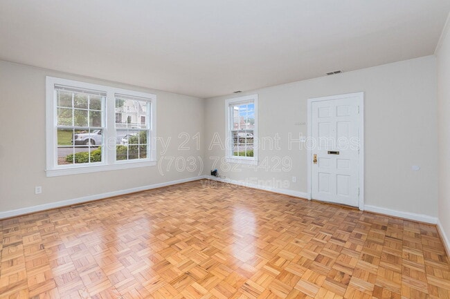 Photo - 1020 S Barton St